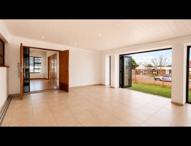 3 BEDROOM HOUSE FOR SALE IN BAYSWATER